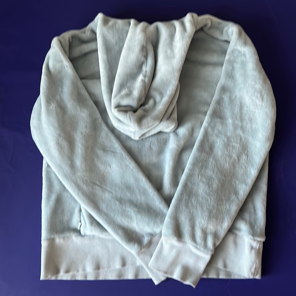AthletaGirl Light Blue Sweatshirt